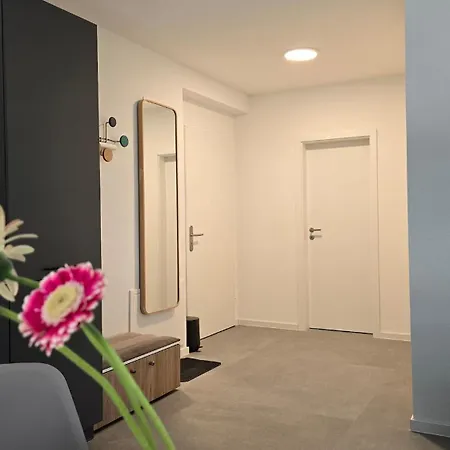 Exklusives Designer-wohnung Mit Vielen Details *